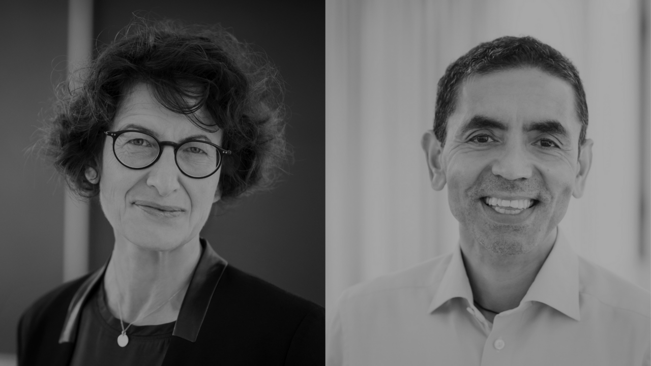 Zwei Personen in Porträtansicht. Links eine Frau und rechts ein Mann. 